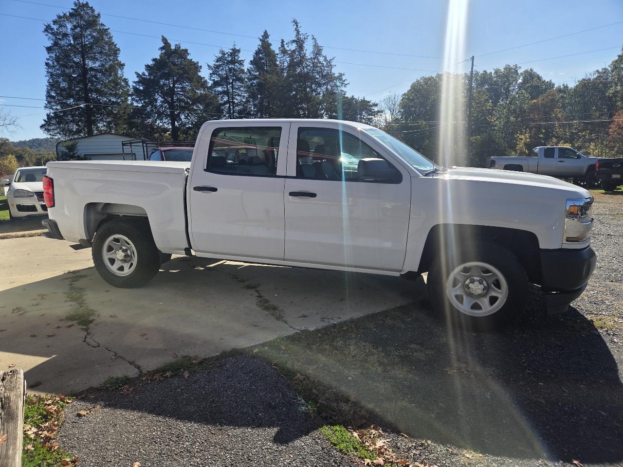 Chevrolet Silverado 1500 Work Truck Crew Cab 4WD 2017