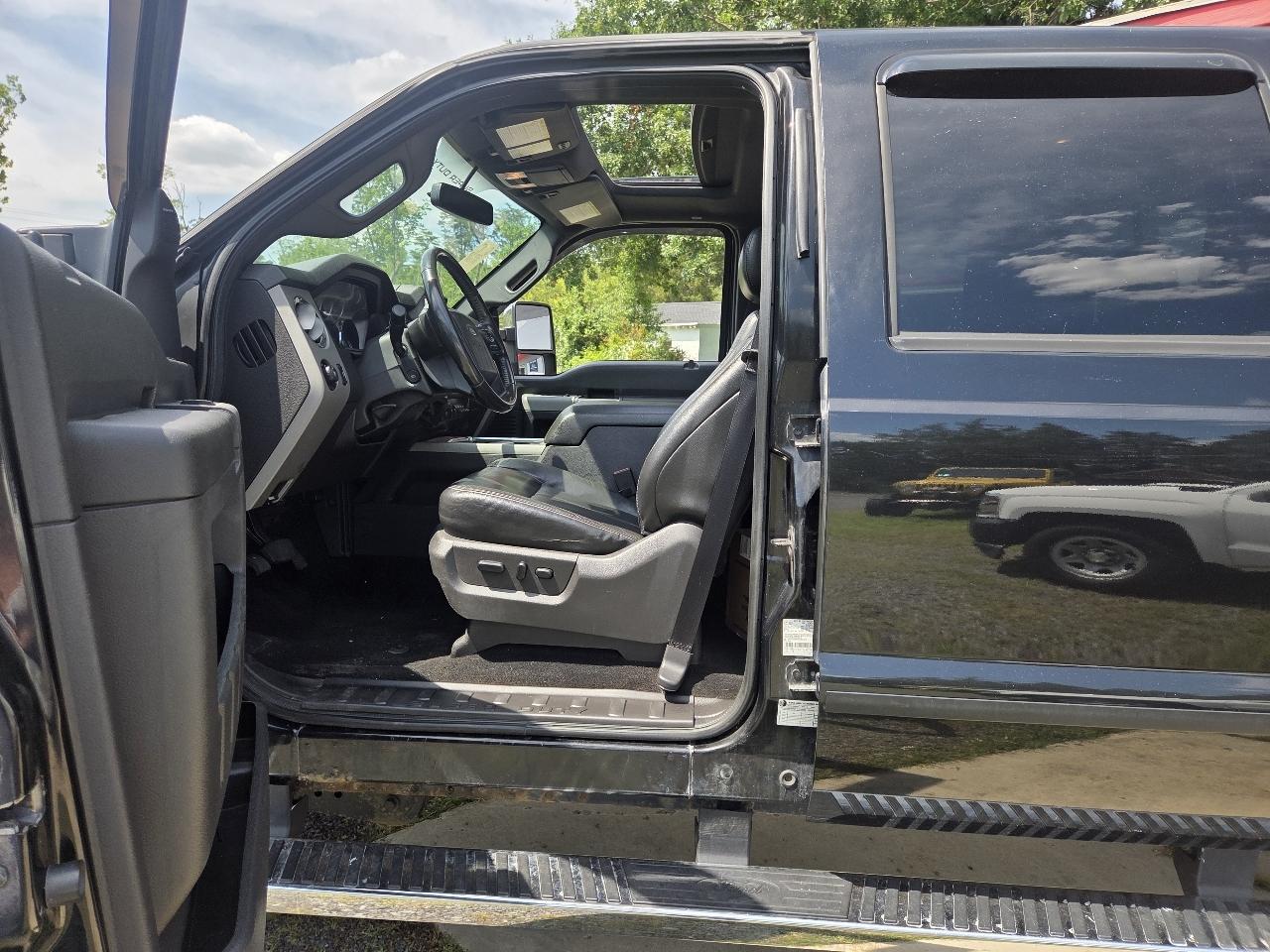 Ford F-250 SD Lariat Crew Cab 4WD 2013