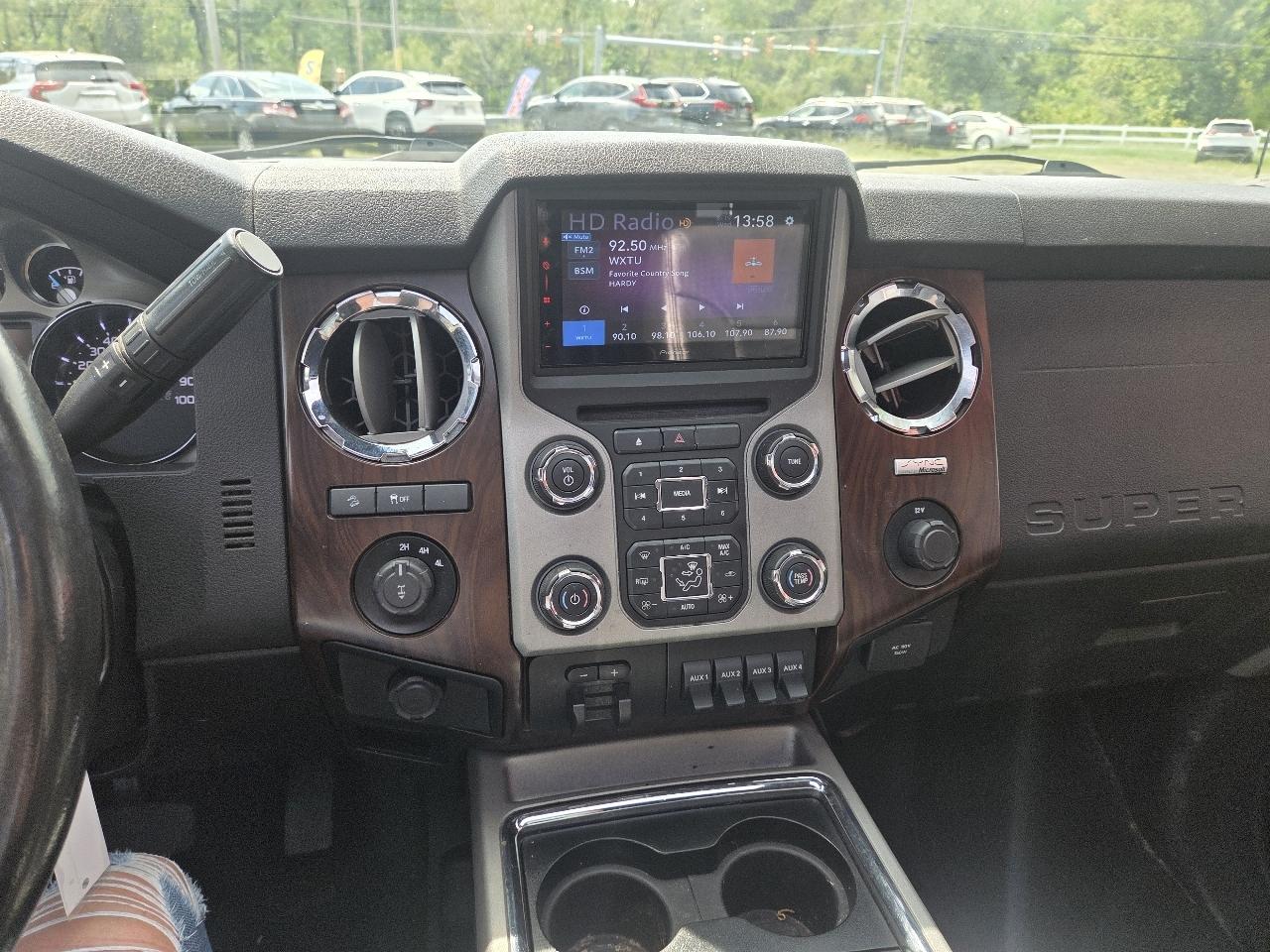 Ford F-250 SD Lariat Crew Cab 4WD 2013