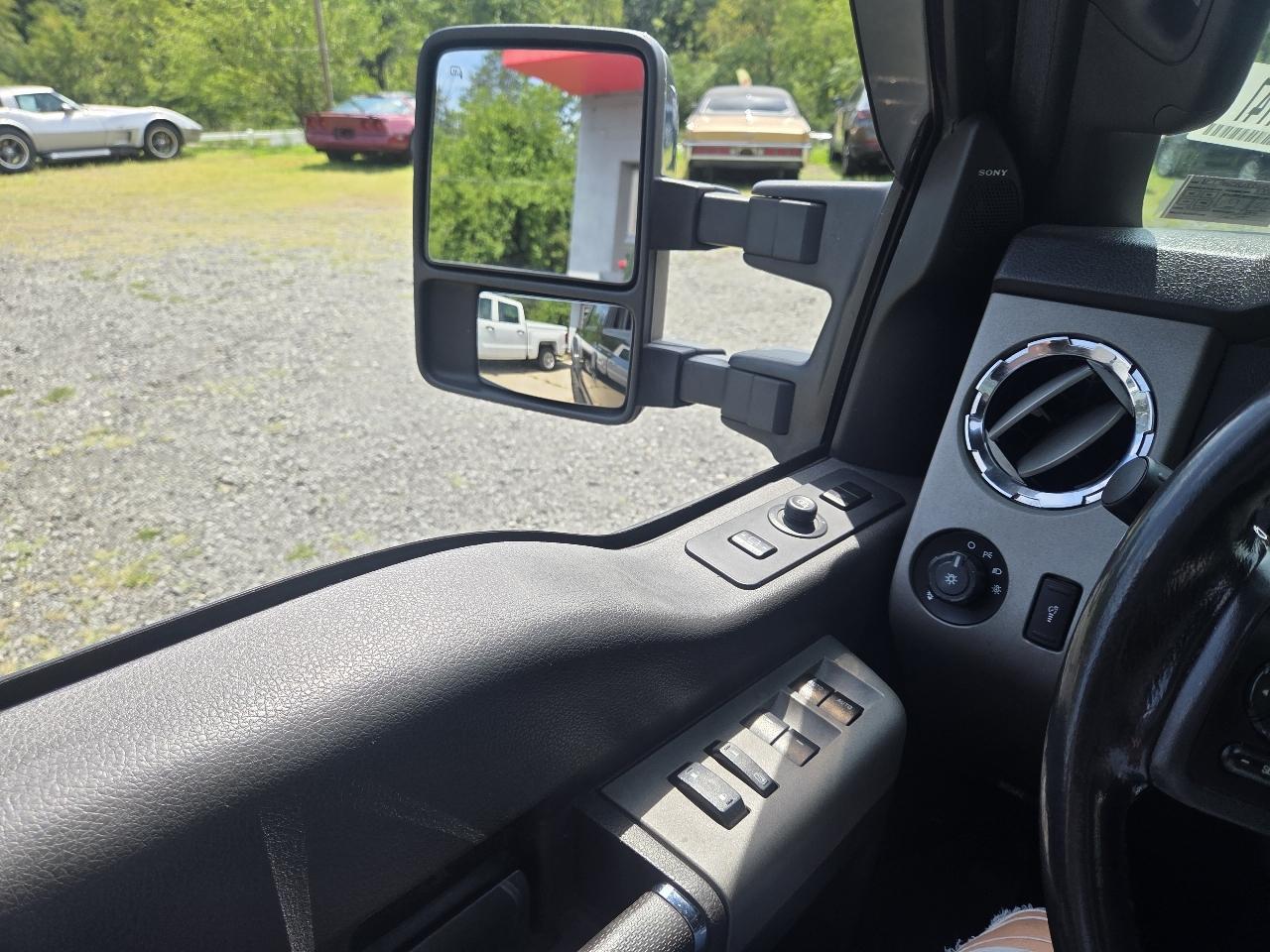 Ford F-250 SD Lariat Crew Cab 4WD 2013