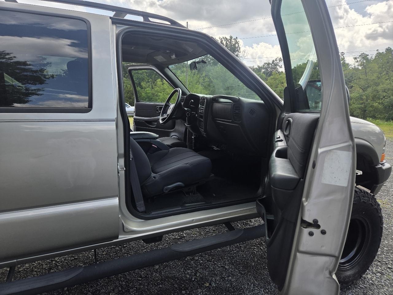 Chevrolet S-10 Crew Cab 4WD LS 2004