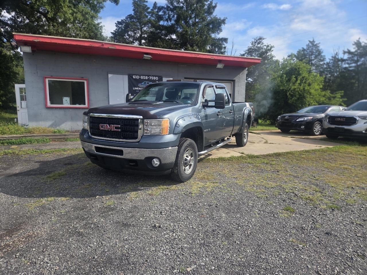 GMC Sierra 2500HD Work Truck Crew Cab 4WD 2011