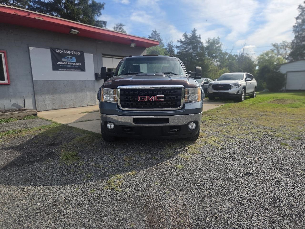 GMC Sierra 2500HD Work Truck Crew Cab 4WD 2011