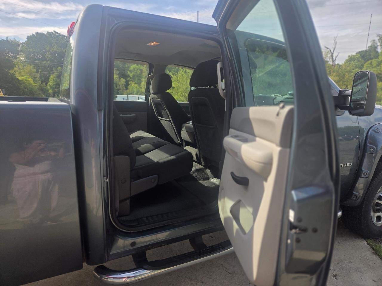 GMC Sierra 2500HD Work Truck Crew Cab 4WD 2011