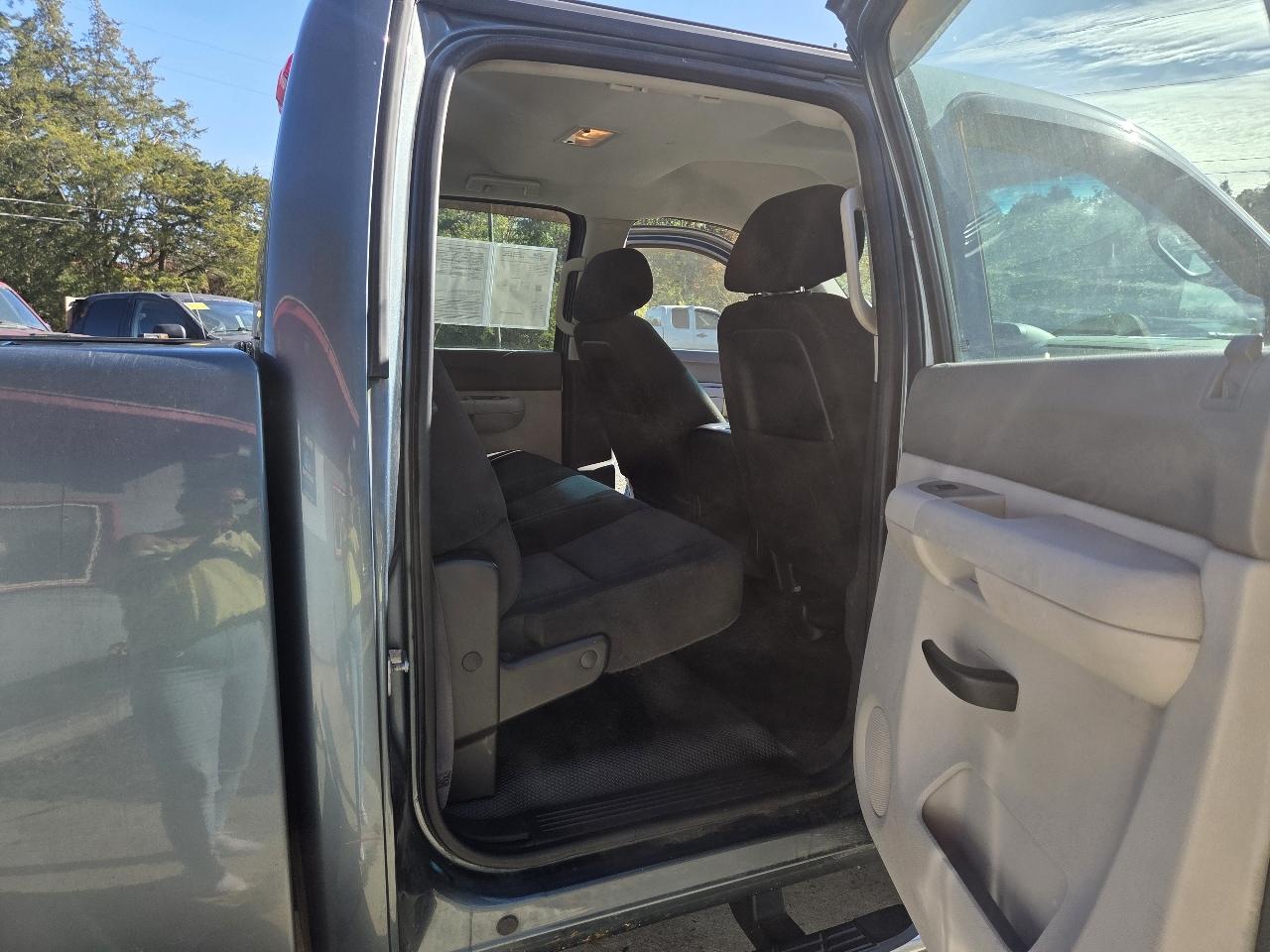 GMC Sierra 2500HD Work Truck Crew Cab 4WD 2011