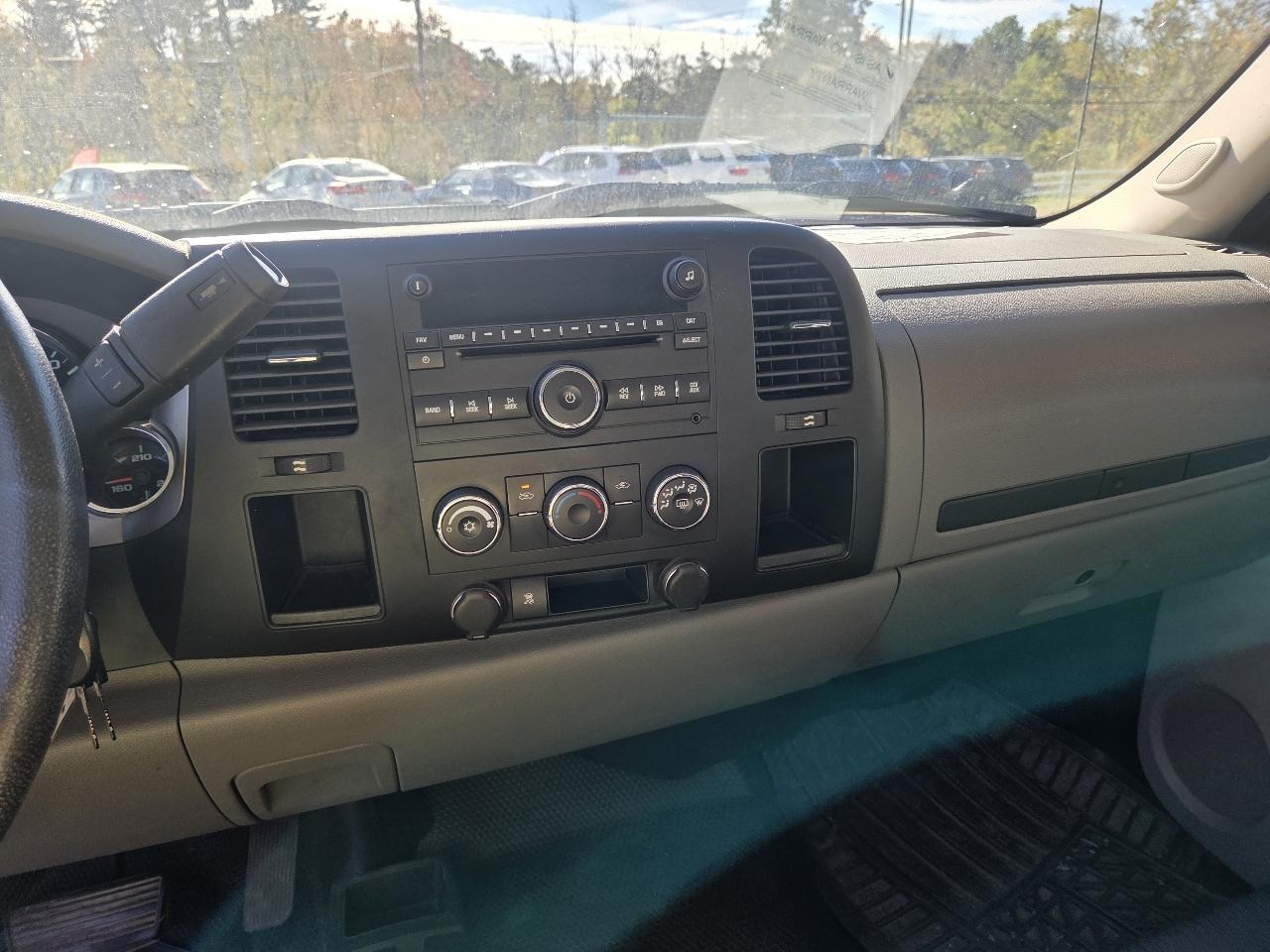 GMC Sierra 2500HD Work Truck Crew Cab 4WD 2011