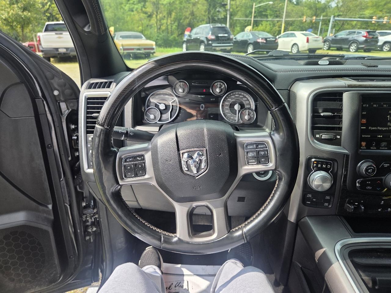 RAM 1500 Longhorn Crew Cab SWB 4WD 2017
