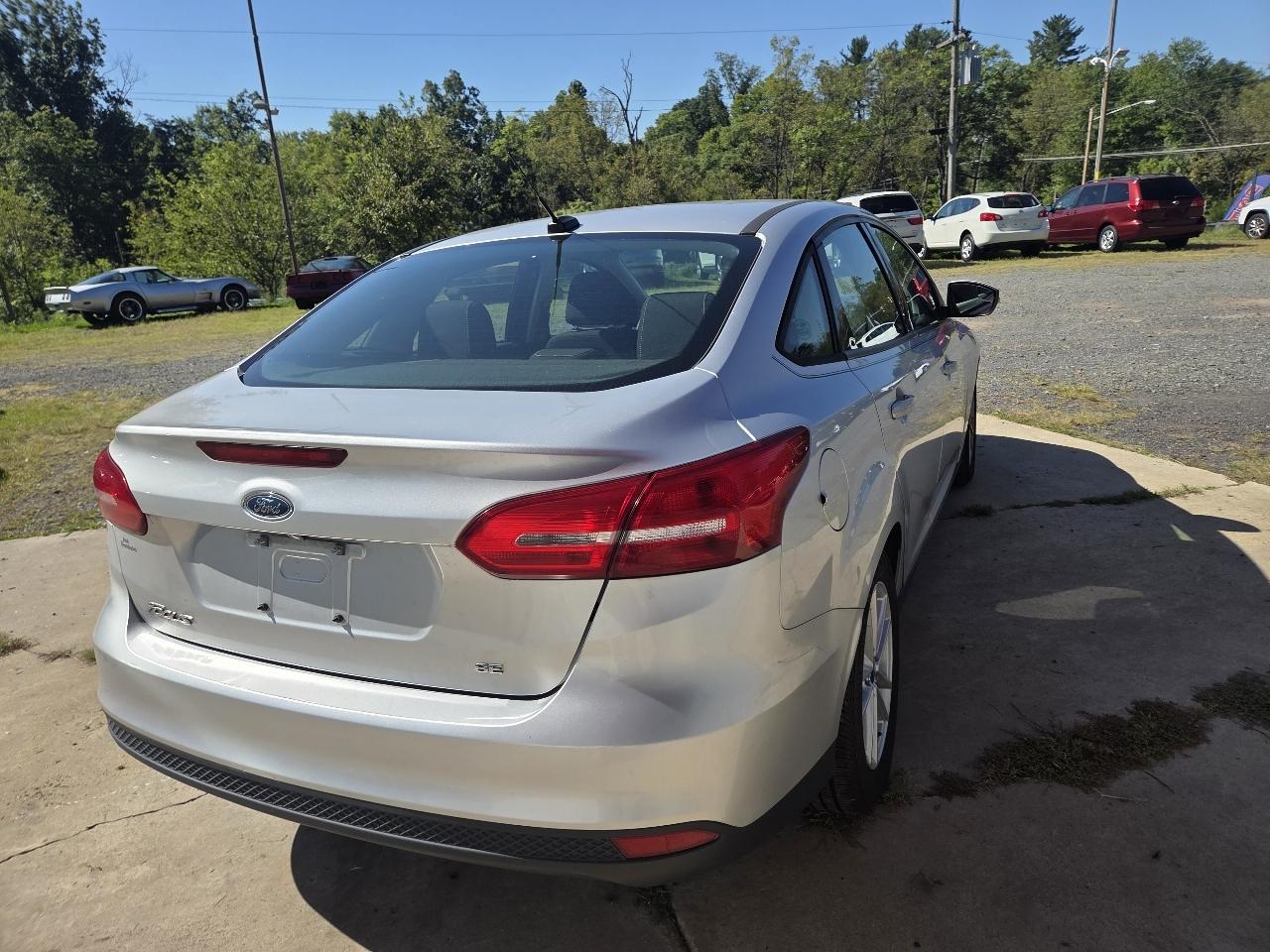 Ford Focus SE Sedan 2017