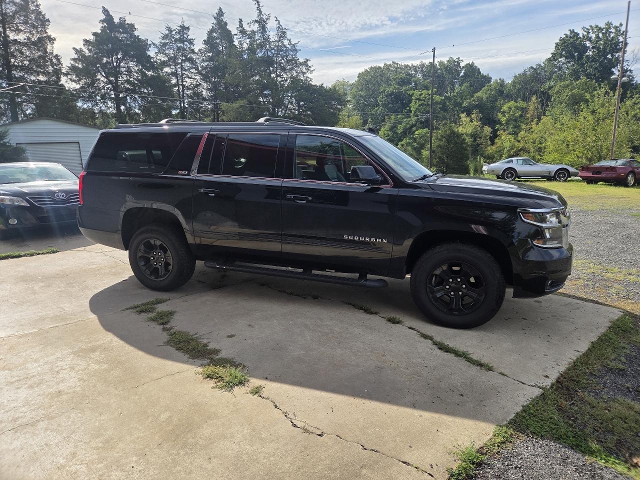 Chevrolet Suburban LT 4WD 2018