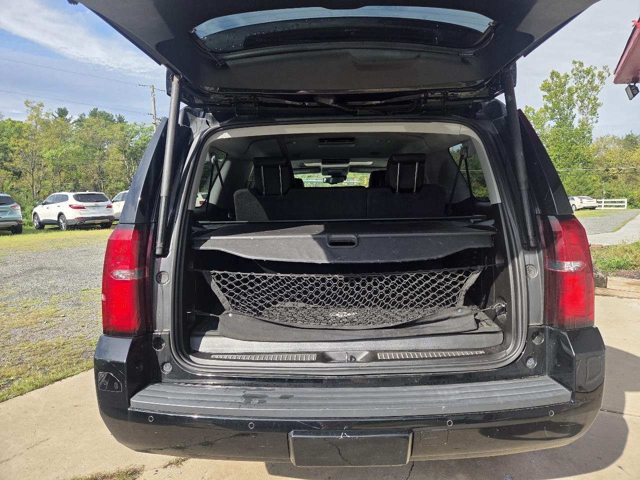 Chevrolet Suburban LT 4WD 2018