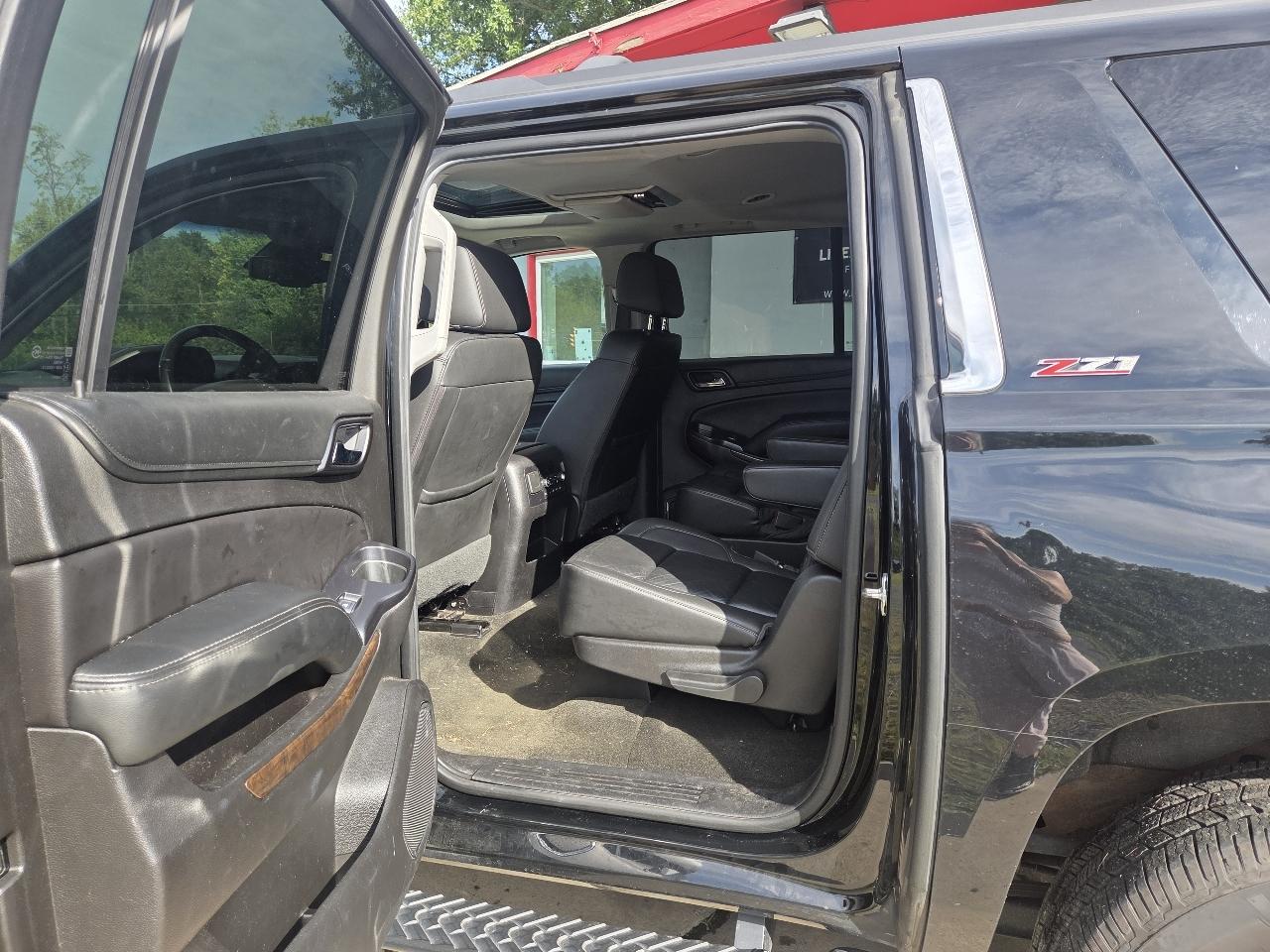 Chevrolet Suburban LT 4WD 2018