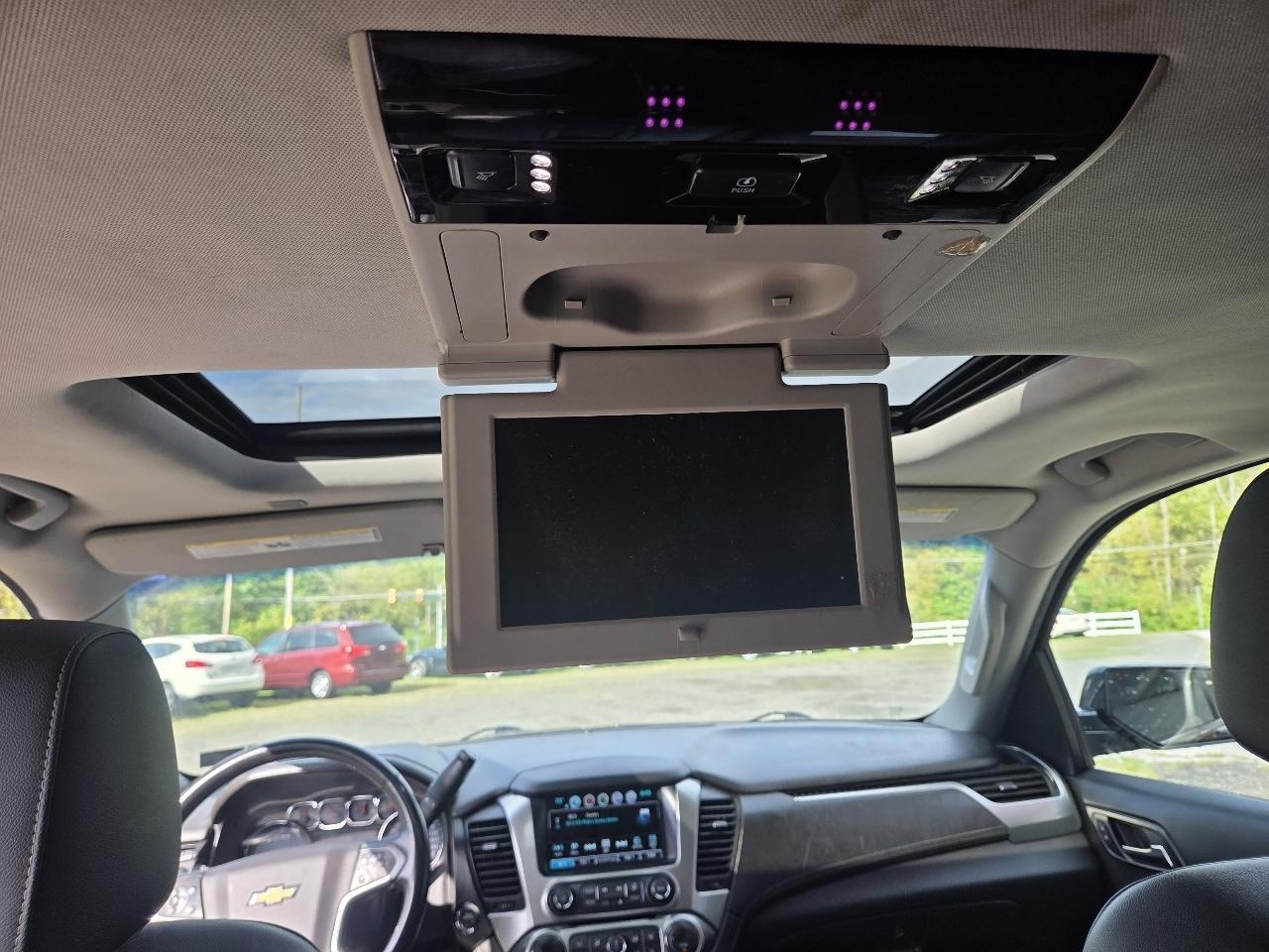 Chevrolet Suburban LT 4WD 2018