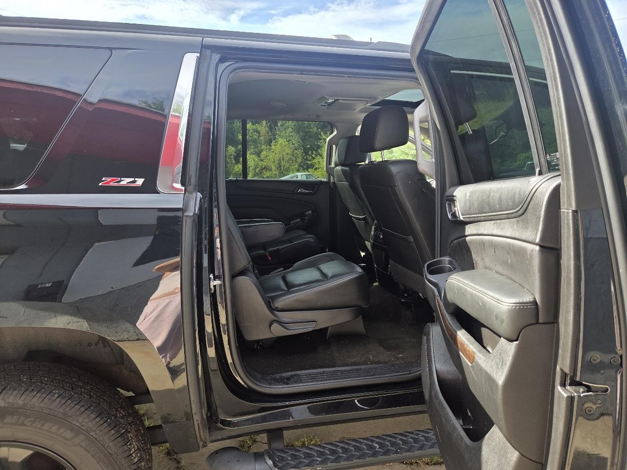 Chevrolet Suburban LT 4WD 2018