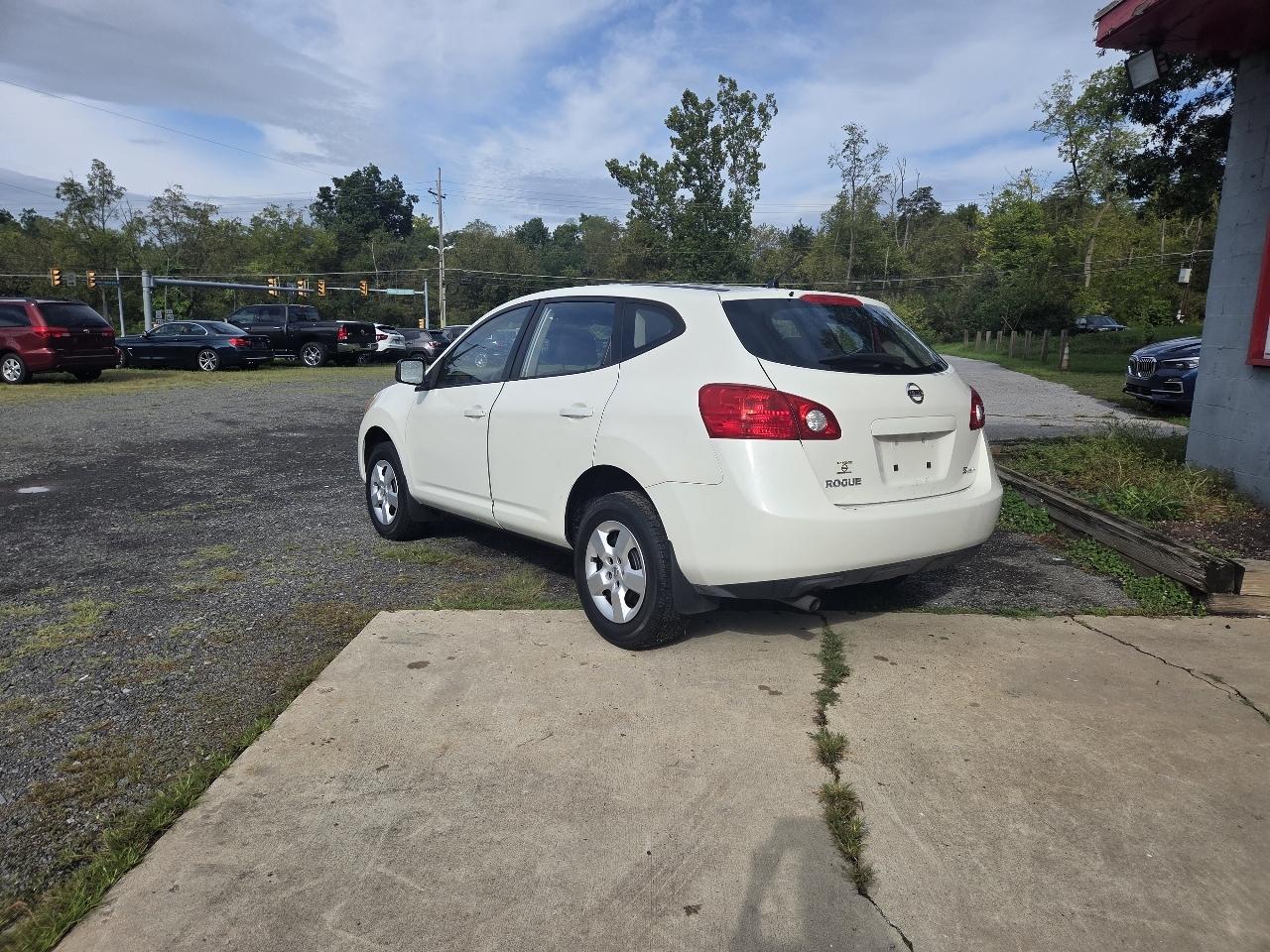 Nissan Rogue S AWD 2009