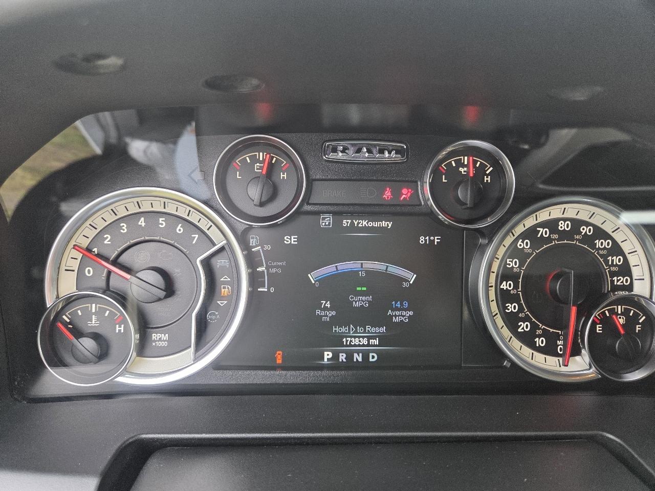 RAM 1500 Big Horn 4x4 Crew Cab 5'7" Box 2017