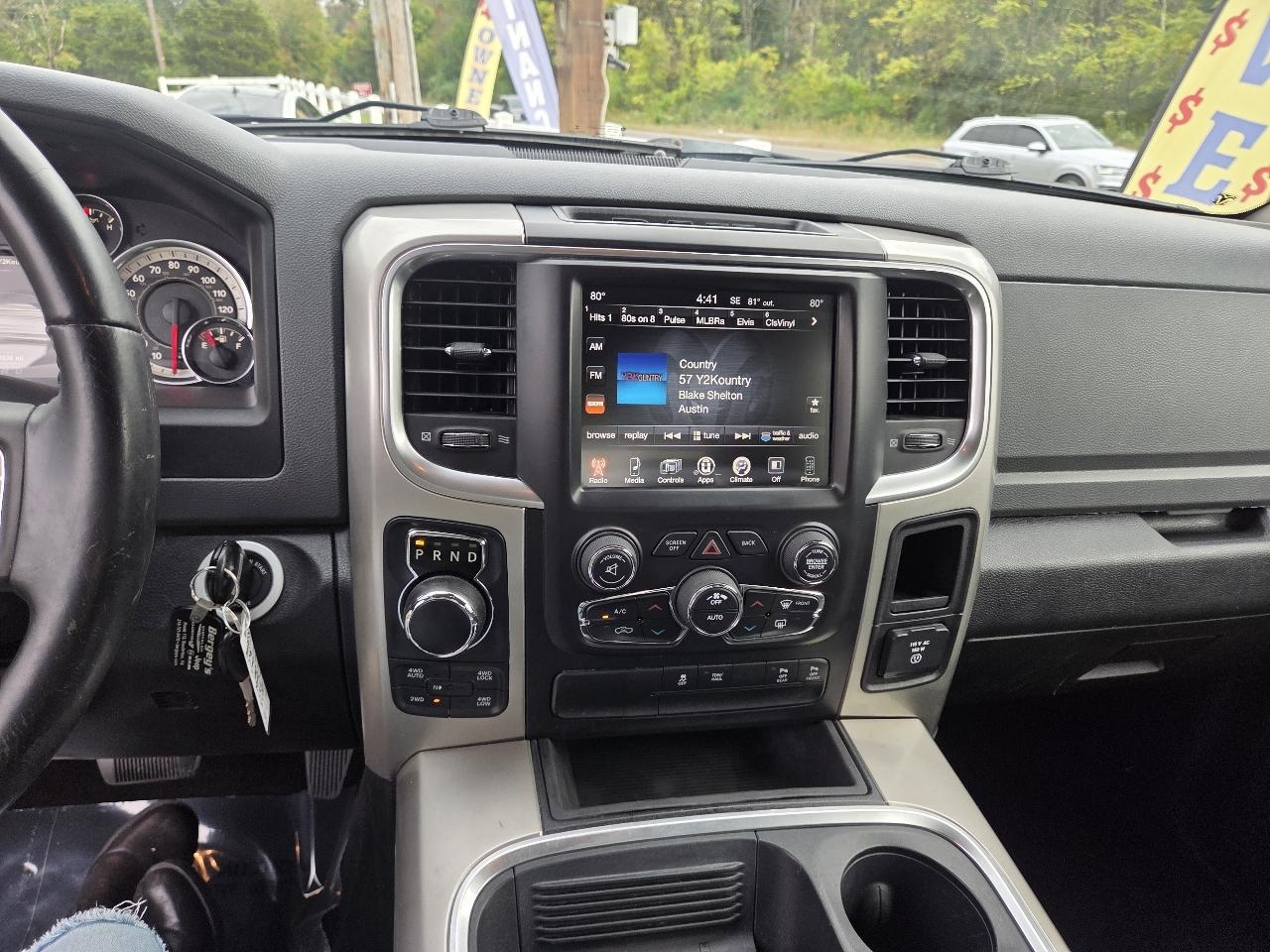 RAM 1500 Big Horn 4x4 Crew Cab 5'7" Box 2017