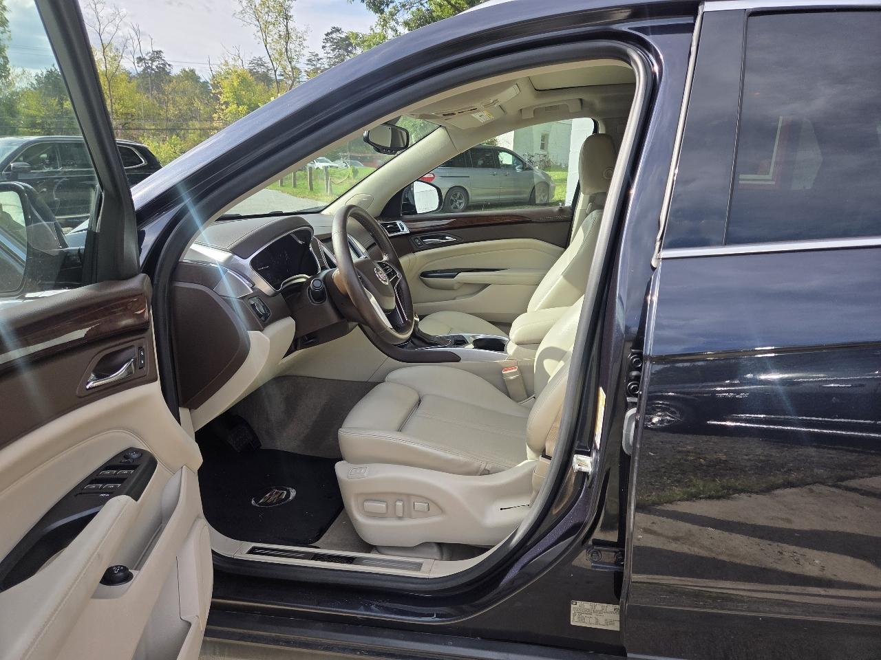 Cadillac SRX Luxury Collection AWD 2015