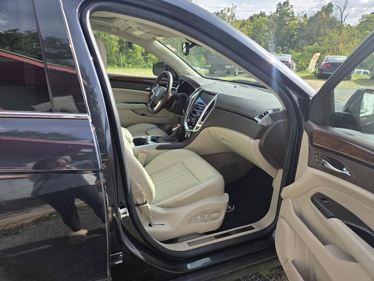 Cadillac SRX Luxury Collection AWD 2015