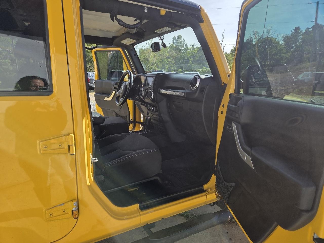 Jeep Wrangler Unlimited Rubicon 4WD 2015