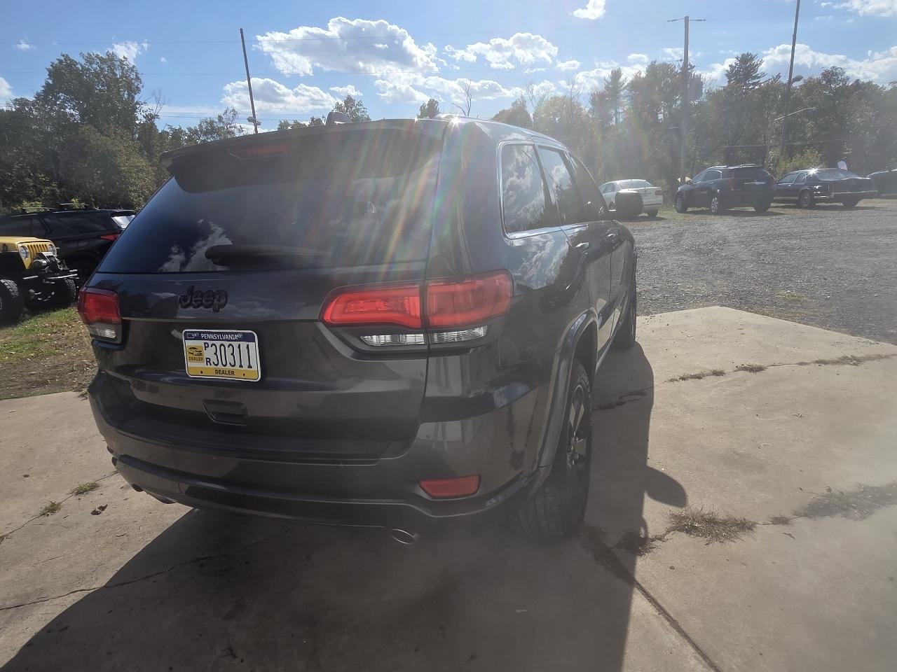Jeep Grand Cherokee Laredo 4WD 2015