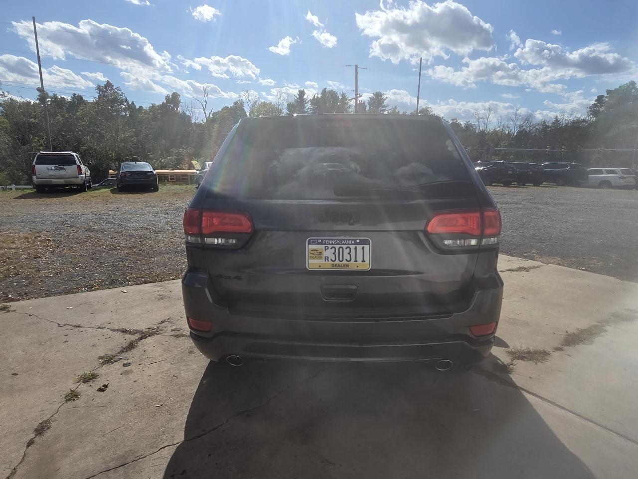 Jeep Grand Cherokee Laredo 4WD 2015