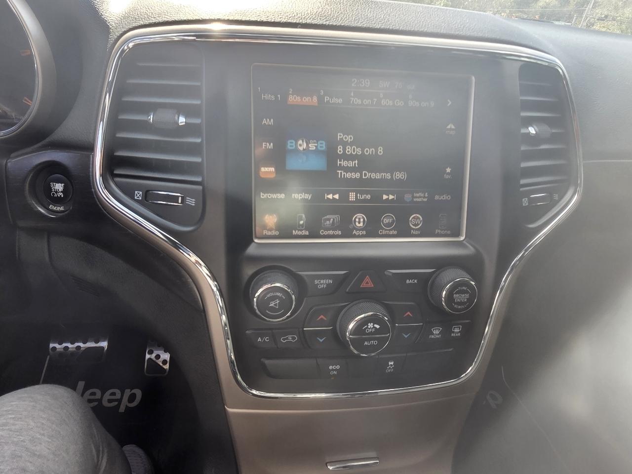 Jeep Grand Cherokee Laredo 4WD 2015