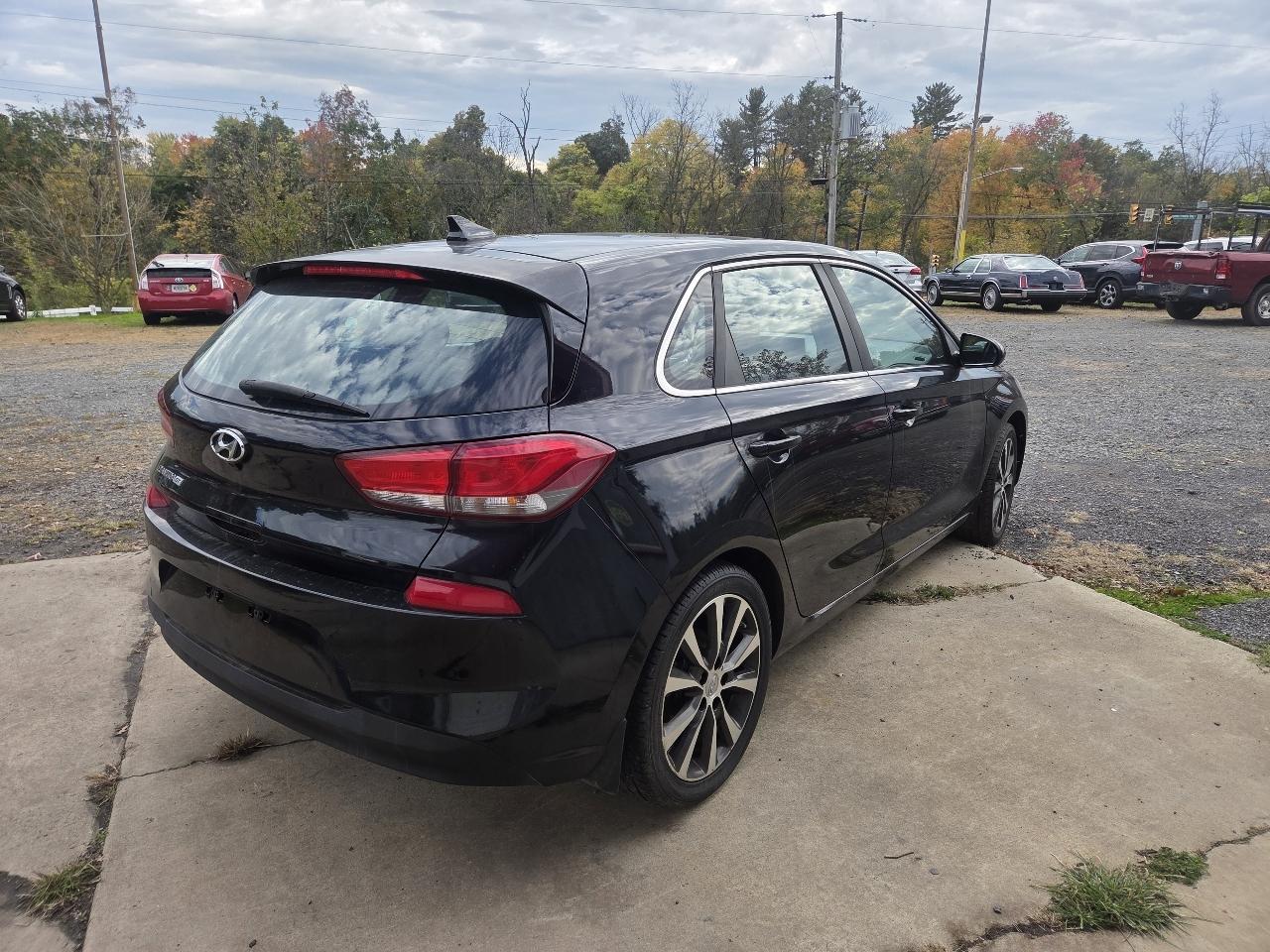 Hyundai Elantra GT 2.0L 6A 2018