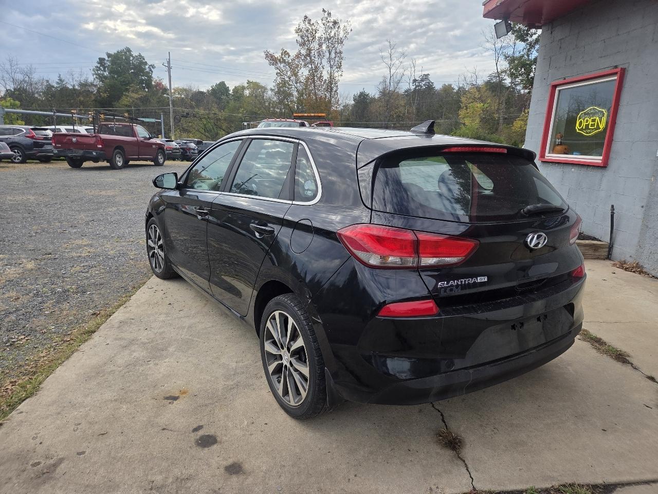 Hyundai Elantra GT 2.0L 6A 2018