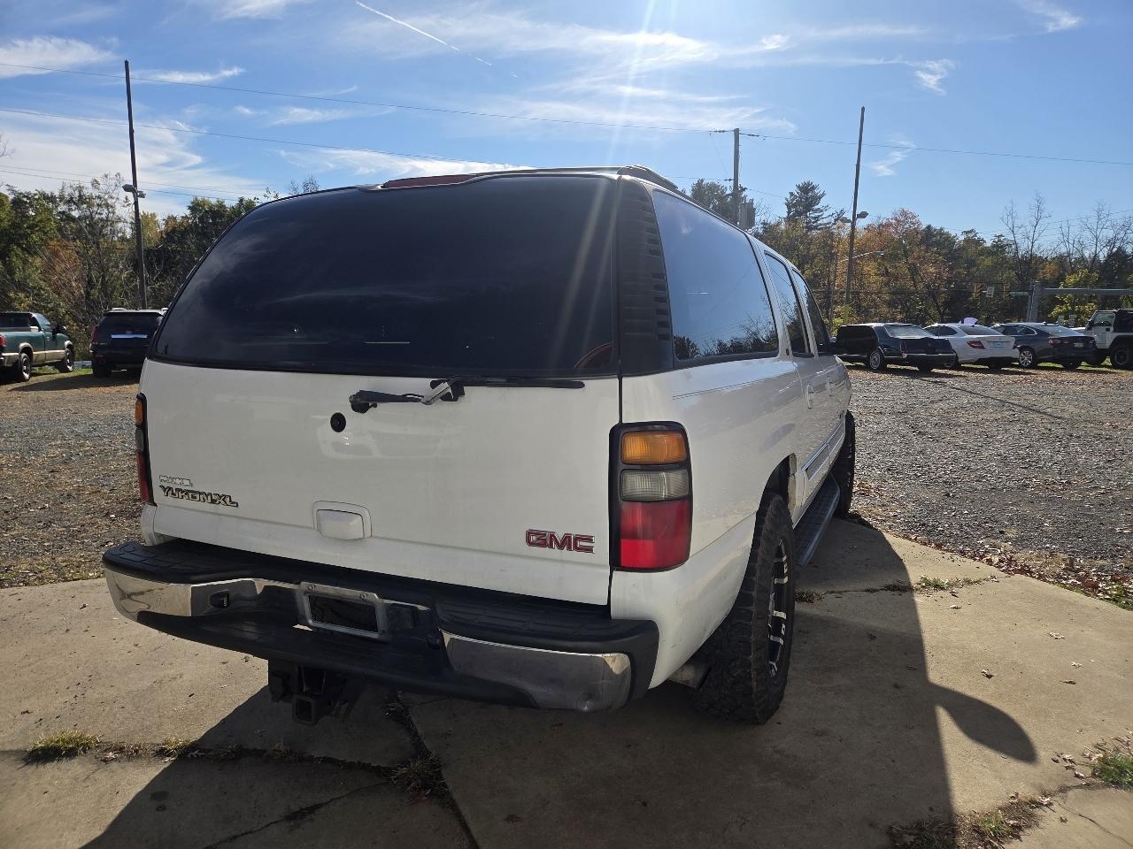 GMC Yukon XL 1500 4WD 2004