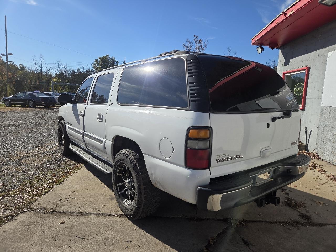 GMC Yukon XL 1500 4WD 2004