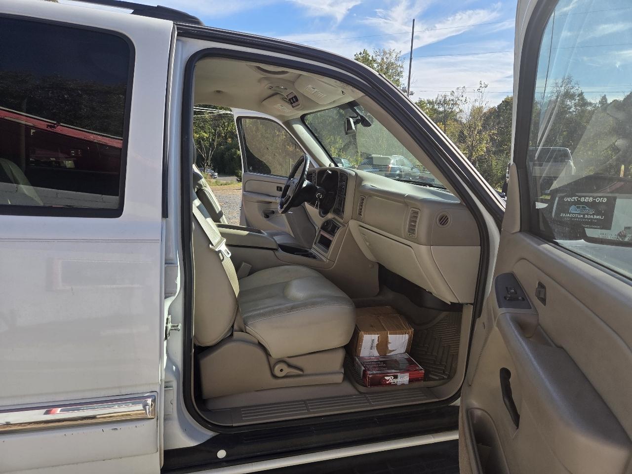GMC Yukon XL 1500 4WD 2004