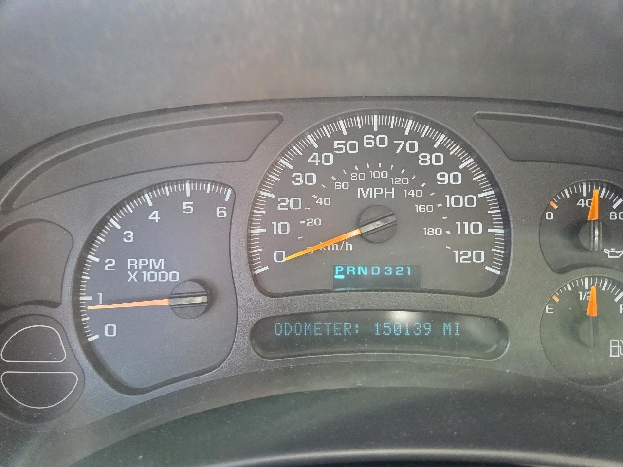 GMC Yukon XL 1500 4WD 2004