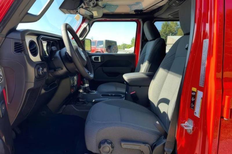 Jeep Wrangler Sport 2024