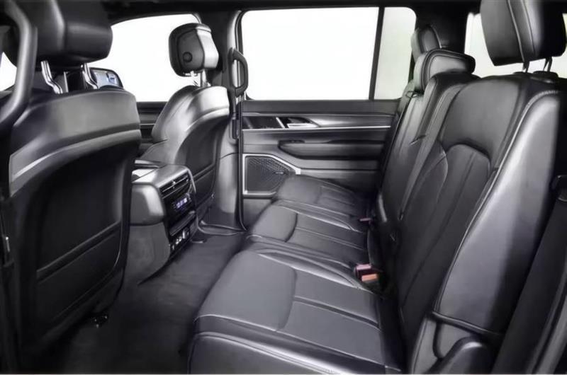 Jeep Wagoneer Series II 4WD 2024