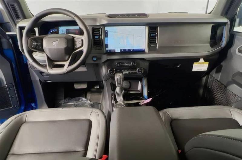 Ford Bronco Black Diamond 4-Door 2024