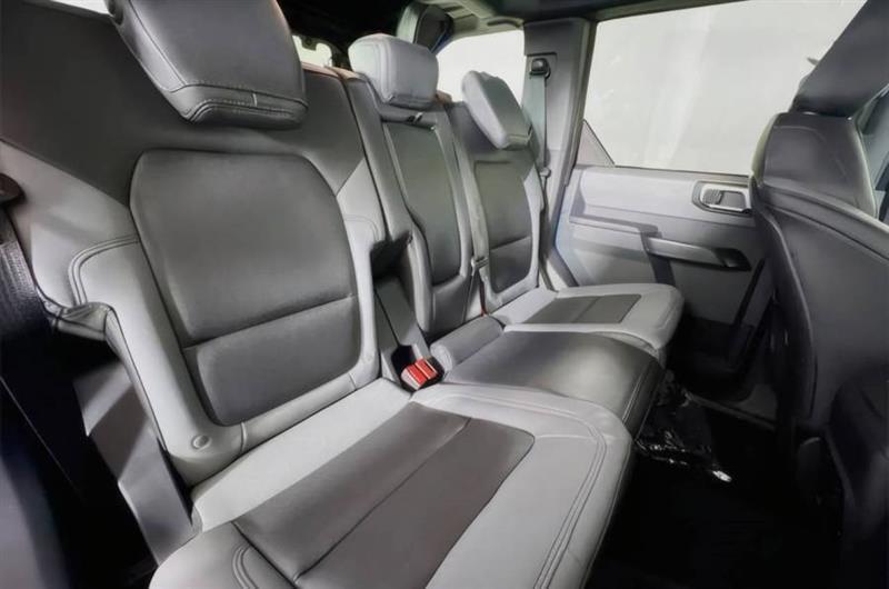 Ford Bronco Black Diamond 4-Door 2024