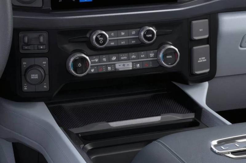 Ford F-250 SD XL Crew Cab 4WD 2024