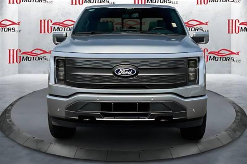 Ford F-150 Lightning Lariat 2024