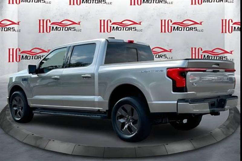 Ford F-150 Lightning Lariat 2024