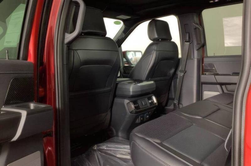 Ford F-150 Lariat SuperCrew 4WD 2024