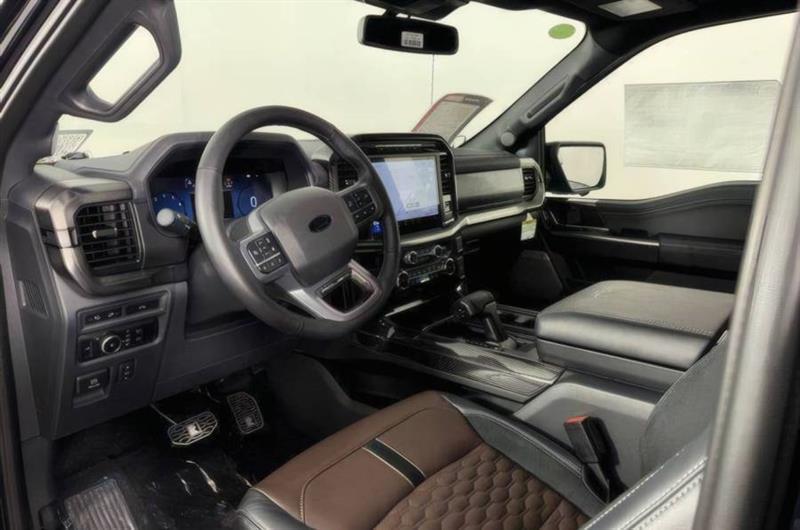 Ford F-150 Lariat SuperCrew 4WD 2024