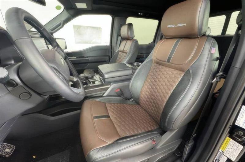 Ford F-150 Lariat SuperCrew 4WD 2024