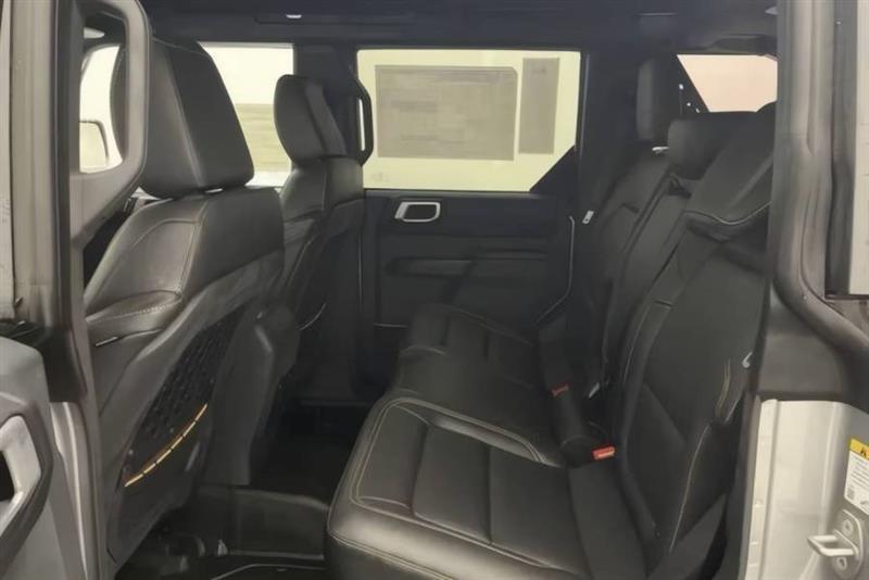Ford Bronco Badlands 4-Door 2024