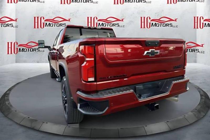 Chevrolet Silverado 2500HD High Country Crew Cab Short Box 4WD 2024