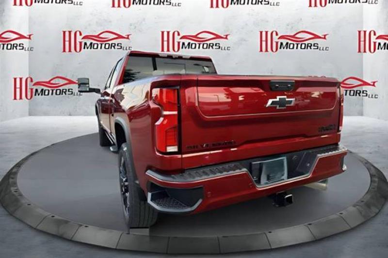 Chevrolet Silverado 2500HD High Country Crew Cab Short Box 4WD 2024