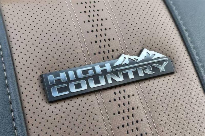 Chevrolet Silverado 2500HD High Country Crew Cab Short Box 4WD 2024