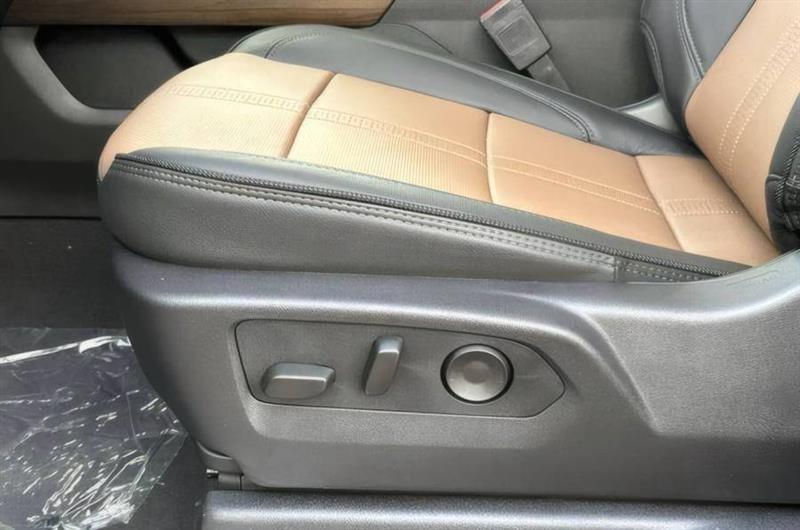 Chevrolet Silverado 2500HD High Country Crew Cab Short Box 4WD 2024