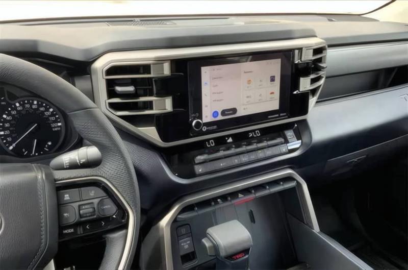 Toyota Tundra SR5 CrewMax 4WD 2024