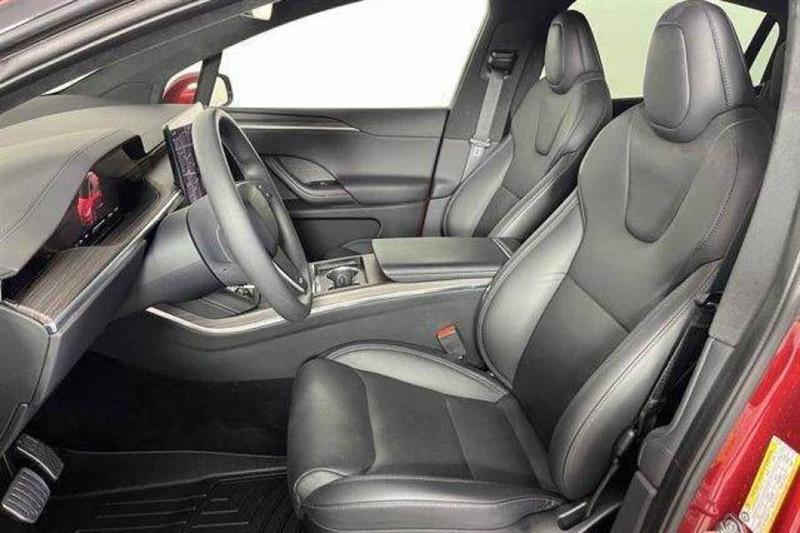 Tesla Model X Plaid 2023