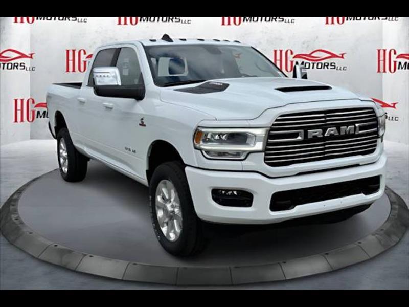RAM 2500 Laramie Crew Cab SWB 4WD 2024